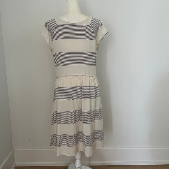 Garnet Hill Striped Short Sleeve Dress Cream Gray Stripe sz 16 - Picture 4 of 7
